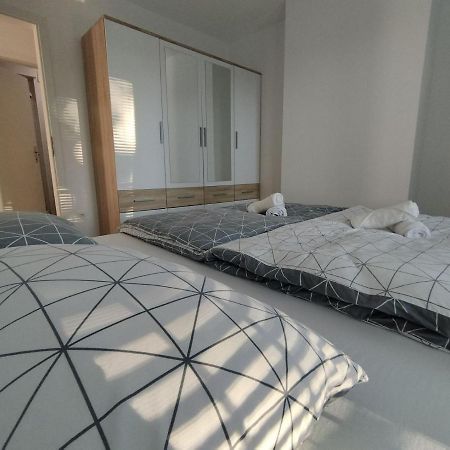 Apartment Sanya #3 Ljubljana Dış mekan fotoğraf